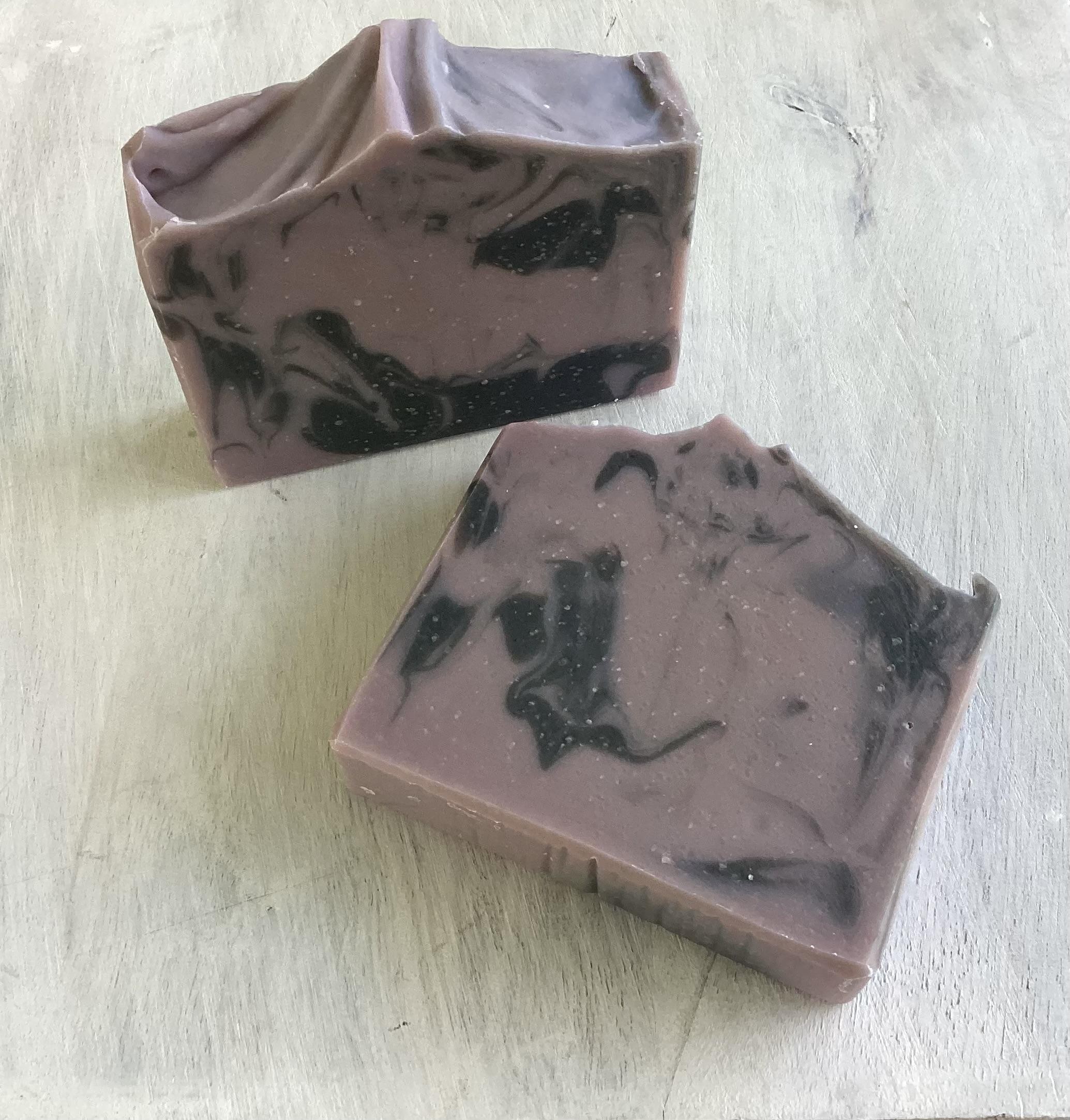 Experience a unique blend of juicy blackberry and floral notes with Blackberry Ambrosia. This Soap offers a pleasing balance of sweet and floral notes. Enjoy top notes of blackberry and apple with middle floral and sugary notes at the base.